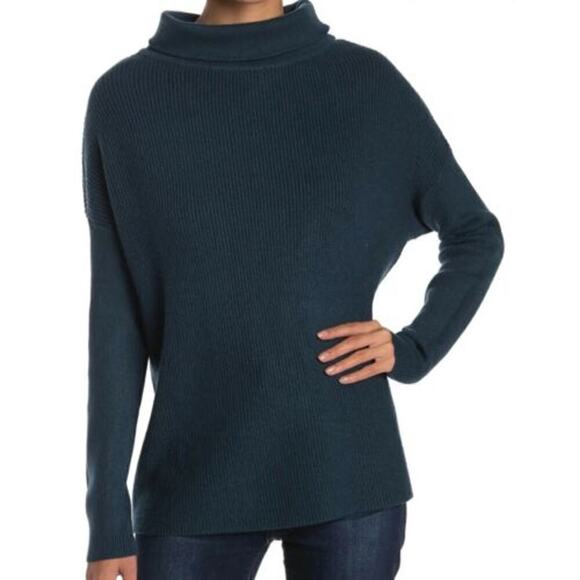 Devotion by Cyrus Mock Neck sweater size medium - Picture 1 of 6